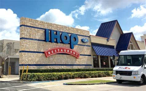 Ihop closest to this location - For 60 years, the IHOP® family restaurant chain has served our world-famous pancakes and a wide variety of breakfast, lunch and dinner items that are loved by people of all ages - offering an affordable, everyday dining experience with warm and friendly service. Don't worry about formal attire, come as you are, as we offer a casual dining ... 